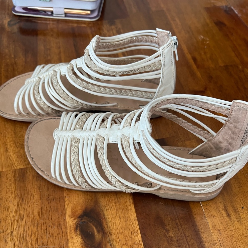 Kids sandals